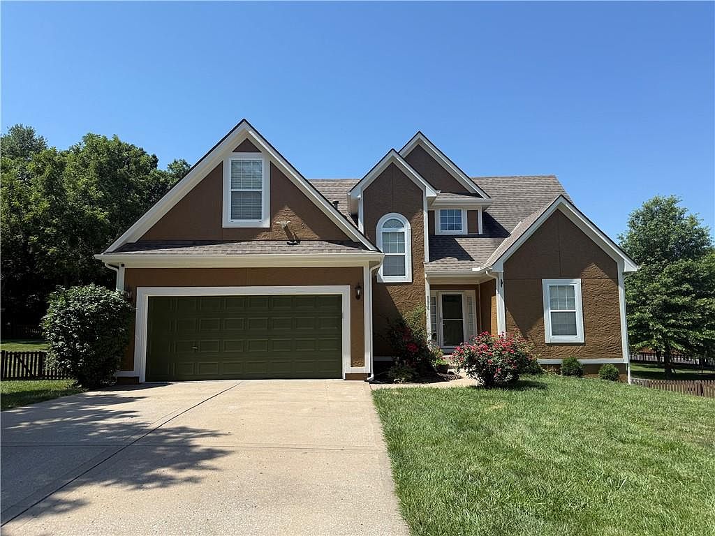 5816 NE Diamond Ct, Lees Summit, MO 64064 | Zillow
