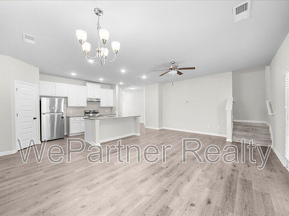 4th image of 108 Peterson St NW