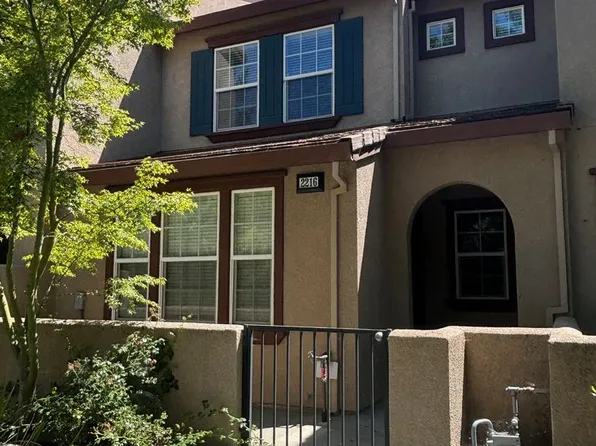 2216 Bell Flower Ln, Santa Rosa, CA 95404