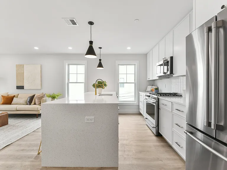 10 Geneva St #6 — Photo 10