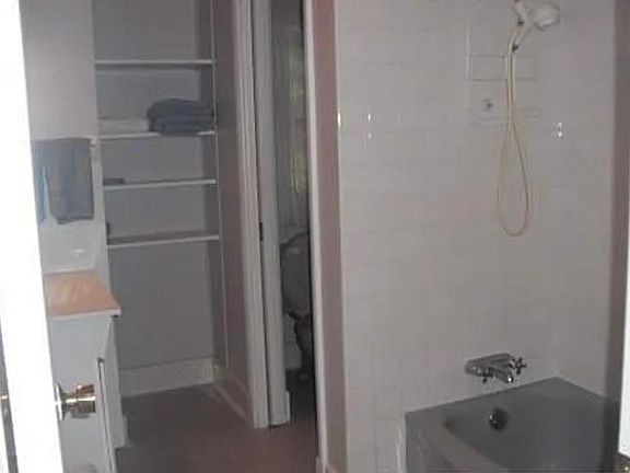 2nd image of 8329 Quincy St