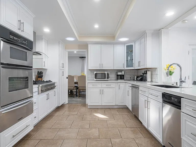 Lassen St — Photo 21