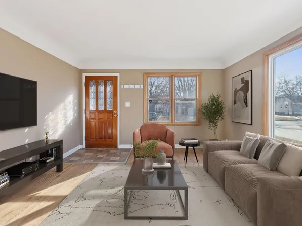 6715 France Ave N, Brooklyn Center, MN 55429