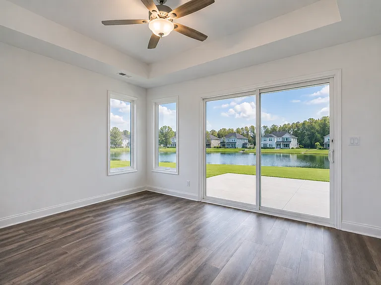 1634 White Fawn Dr — Photo 2