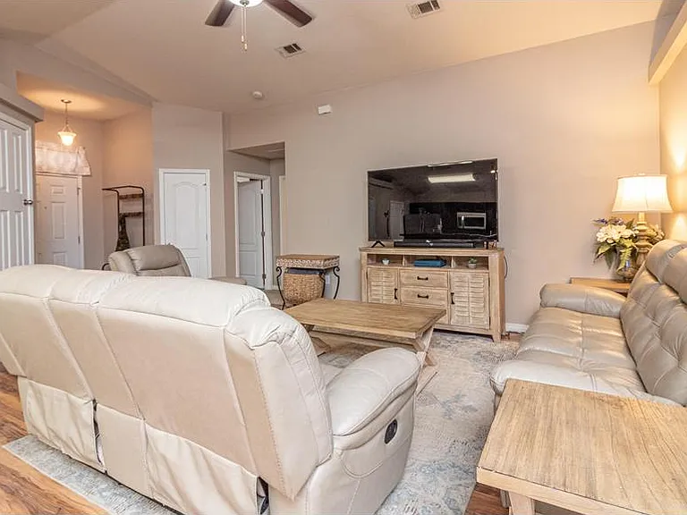 2350 Duncan Ridge Dr — Photo 8