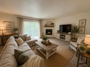1718 SE 11th Ave APT 302, Camas, WA 98607