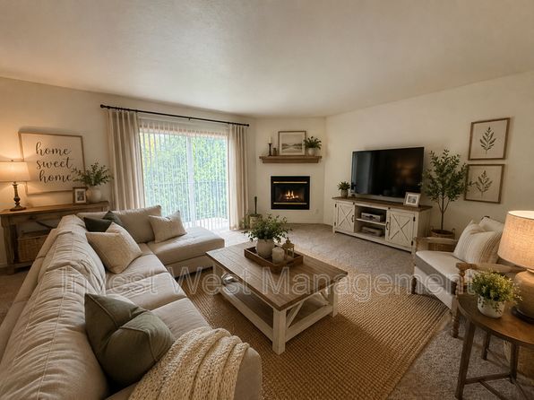 1718 SE 11th Ave APT 302