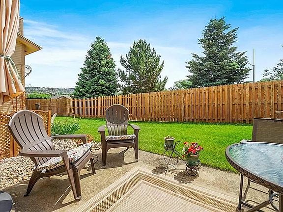 4th image of 3925 Michener Dr