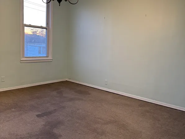 308 Clarendon St #2, Secaucus, NJ 07094