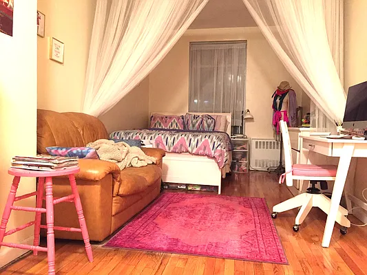 Rented by Mason Group LLC | media 18