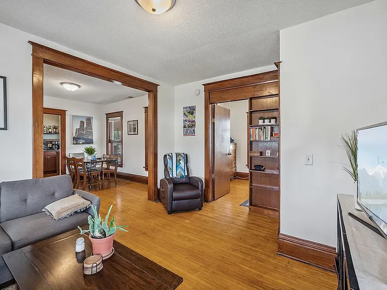 913 22nd Ave NE #FOUR PLEX — Photo 4
