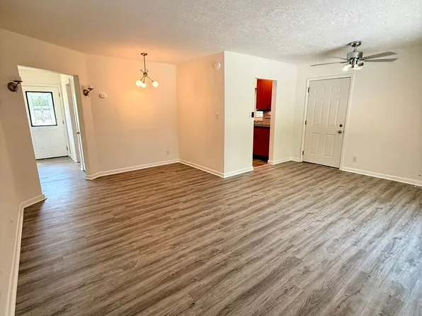 645 Brookfield Rd, Dayton, OH 45429