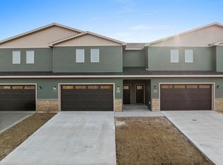 4011 Crossing St SW, Minot, ND 58701