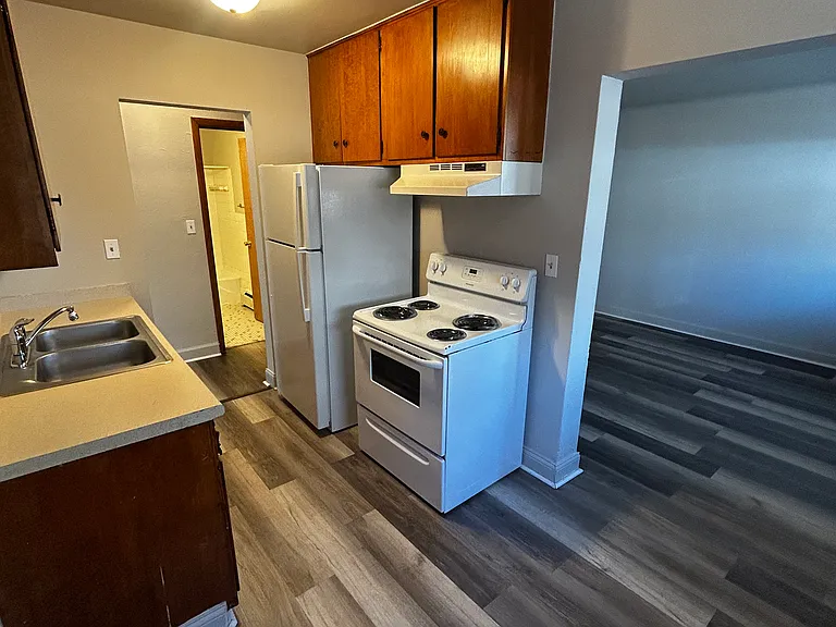 400 Larpenteur Ave W #4 — Photo 3