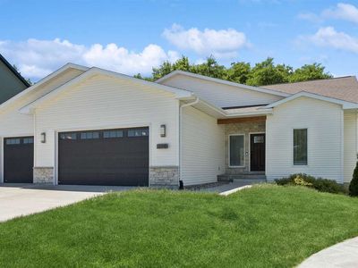 273 Lindemann Dr, Iowa City, IA, 52245