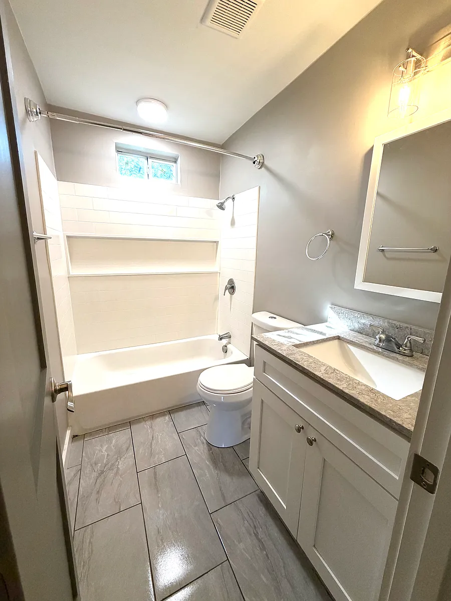 Bathroom - 2248 Areba St #1