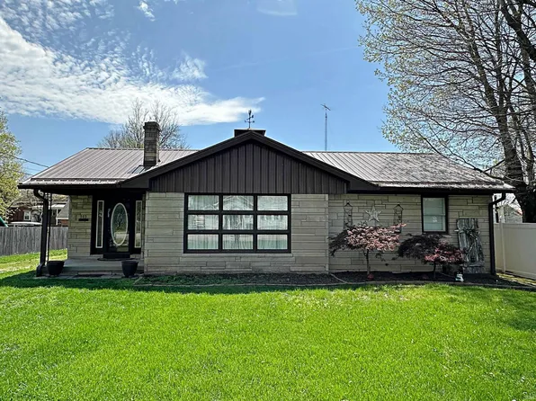303 W Center St, Odon, IN 47562