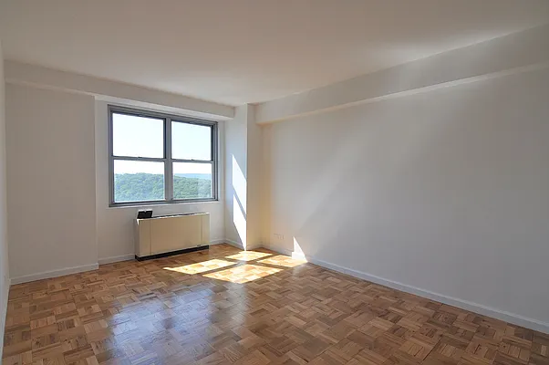 Rented by Nest Seekers International | media 47