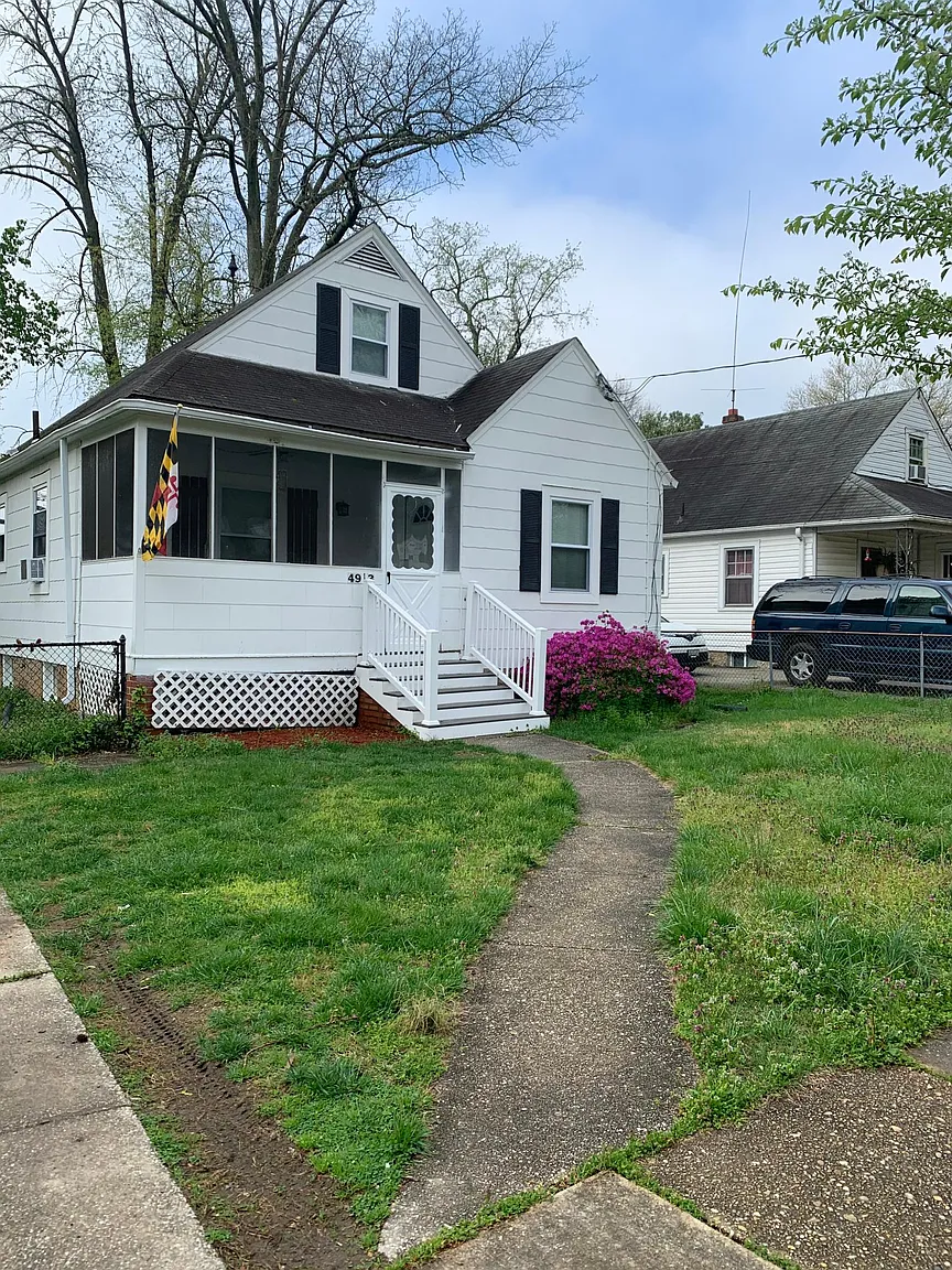 4913 Tuckerman St photo 1