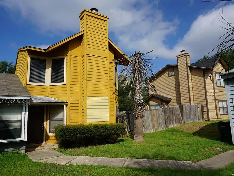 8435 Forest Ridge Dr — Photo 23