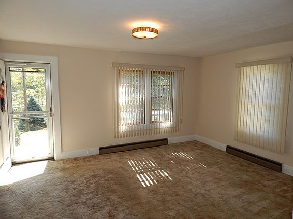 3rd image of 410 Dobyns St