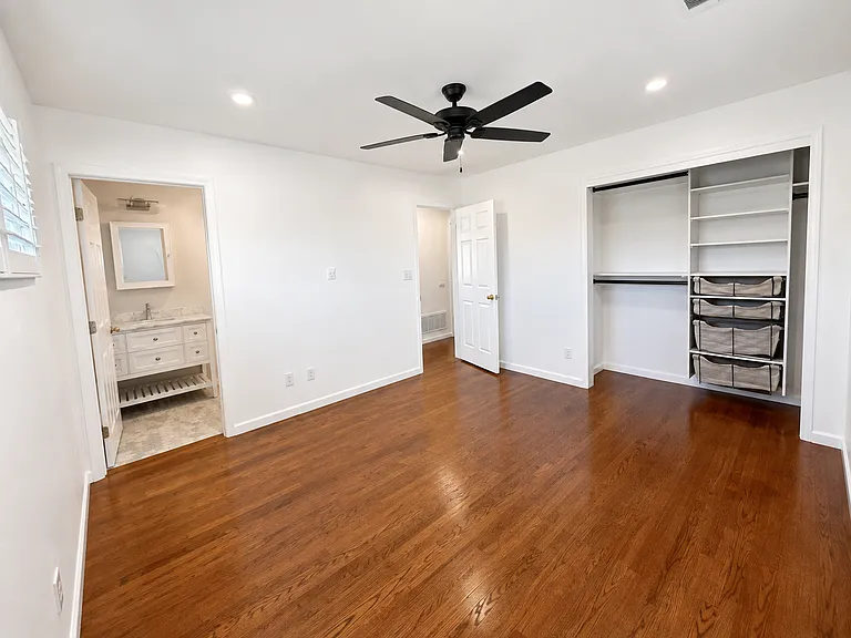 440 Country Club Dr — Photo 9