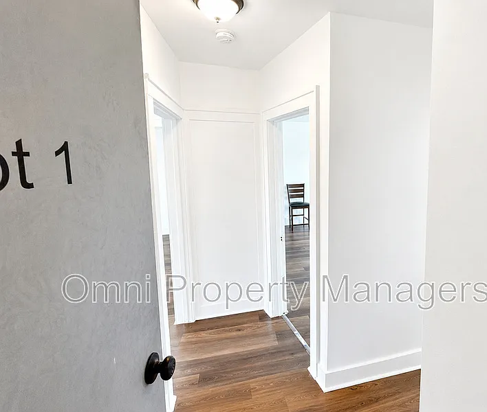 2 bed, 1.0 bath, 600 sqft, $850 — Photo 2