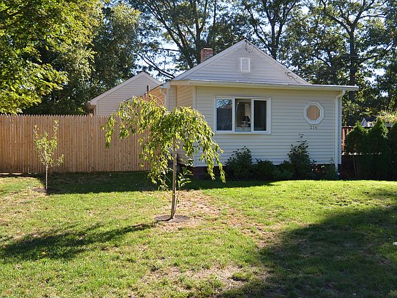 front yard privacy fence