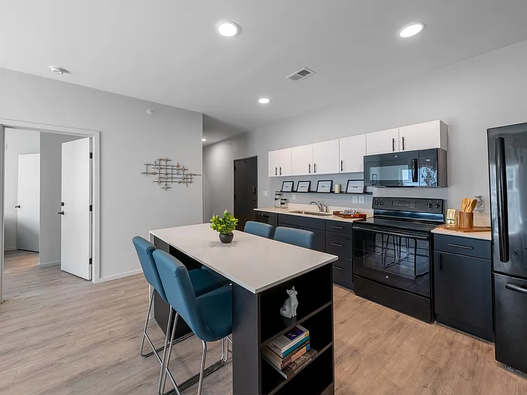 Muse Omaha — Photo 14