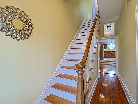 4th image of 416 Torrence Ct