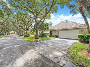 9800 NW 18th Pl, Plantation, FL 33322