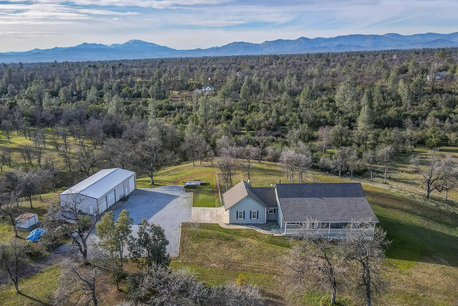 21088 Boyle Rd photo 1