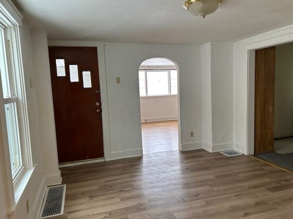 1027 E 7th St, Erie, PA 16503