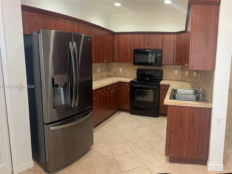 12458 SW 125th Ter #12458 — Photo 3