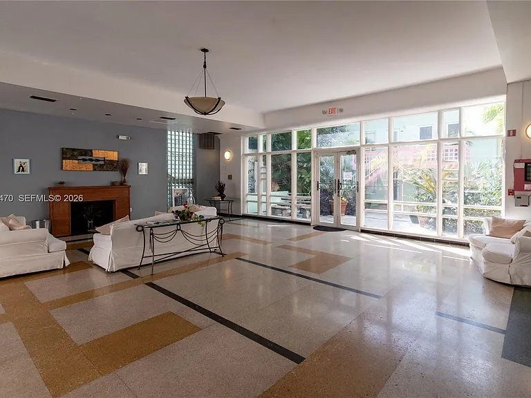 1460 Ocean Dr #309 — Photo 9
