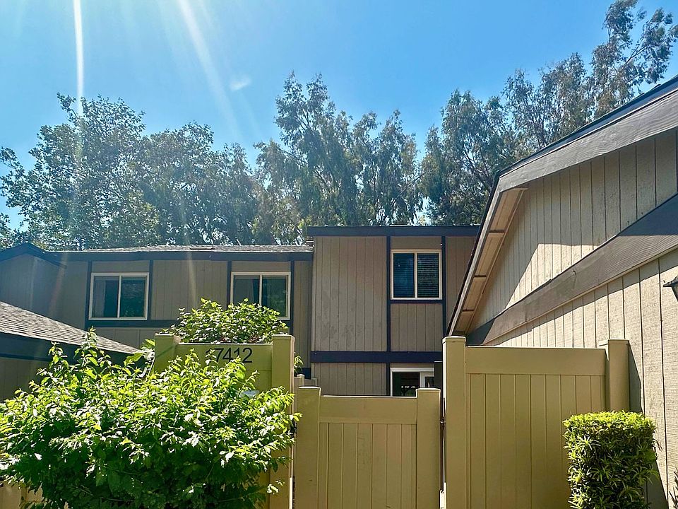 Entrance to private front patio