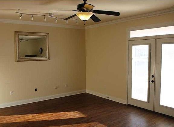 4th image of 1400 Windsor St #4A