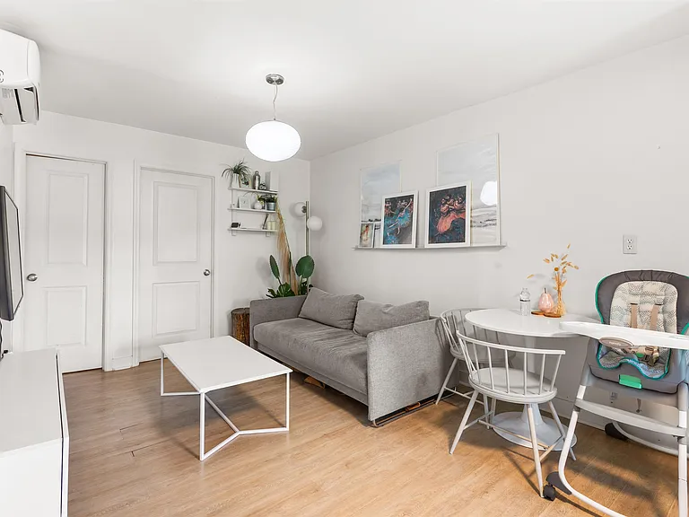 49 Jewett Ave #4 — Photo 23