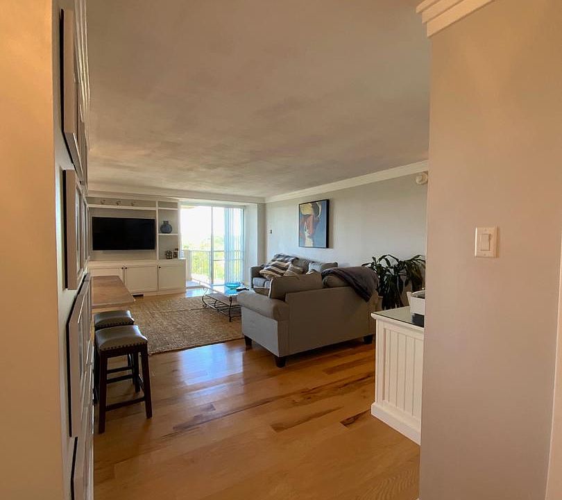 1st image of 2401 Pennsylvania Ave APT 1403