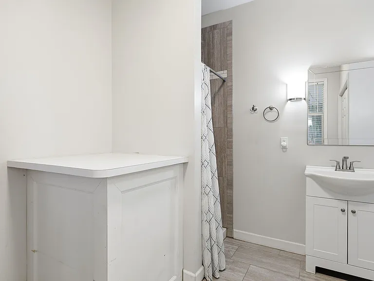 1407 Midgett Dr — Photo 19
