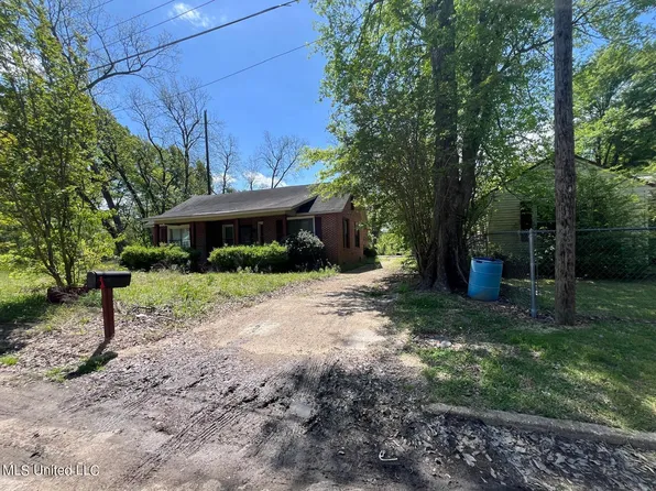 213 Green Ave, Drew, MS 38737