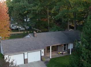 16304 Pine Hollow Ave, Spring Lake, MI 49456