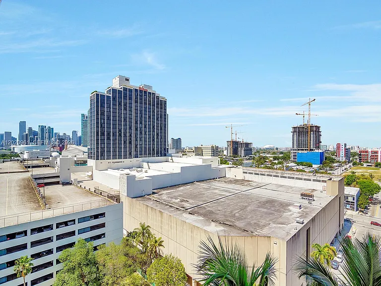 1750 N Bayshore Dr #1515 — Photo 13