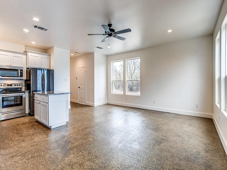 117 Dealva Ct — Photo 4