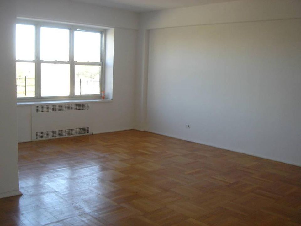 1st image of 6561 Saunders St APT 4N