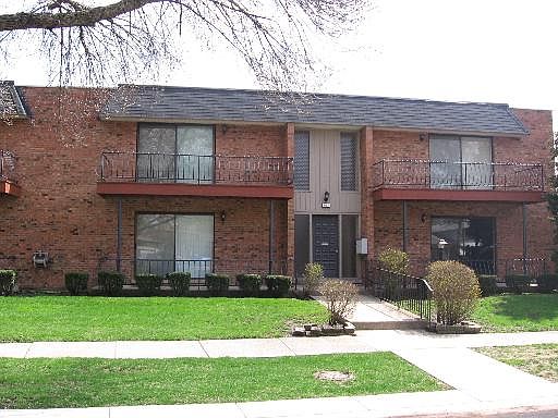 1st image of 607 Carroll Pkwy #101