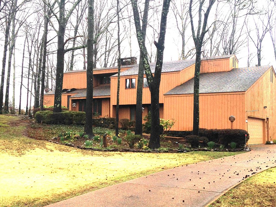 1st image of 8665 Beechcroft Pl N