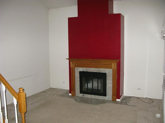 4th image of 219 Oakwood Ln