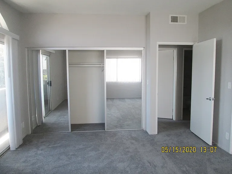 Lido Apartments - 11221 Richland Ave — Photo 22