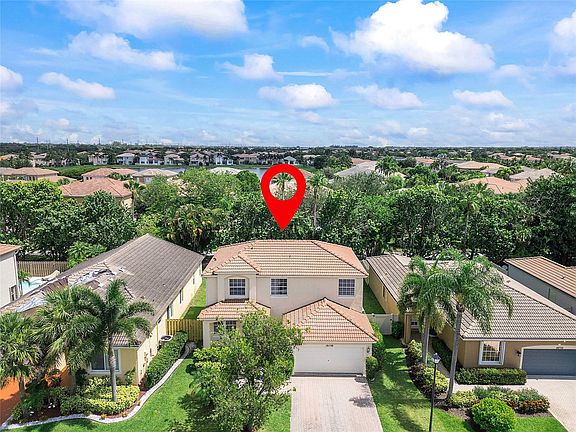 2nd image of 10739 Oak Bend Way